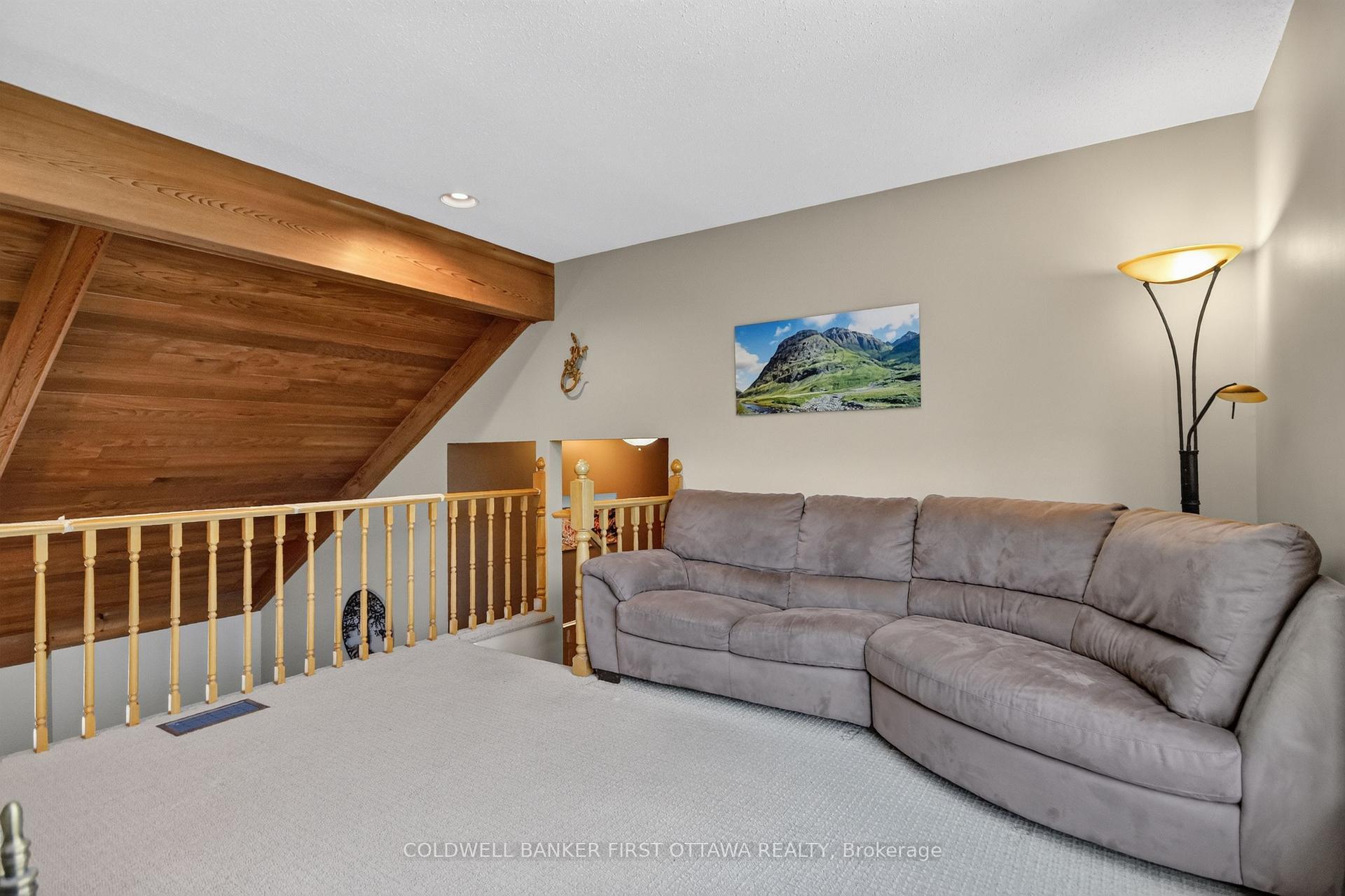 Photo 58 of 9 Foxrun Lane, Ottawa, Hunt Club — HOMEH