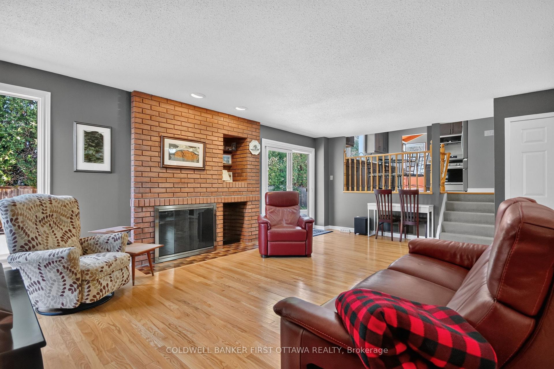 Photo 64 of 9 Foxrun Lane, Ottawa, Hunt Club — HOMEH