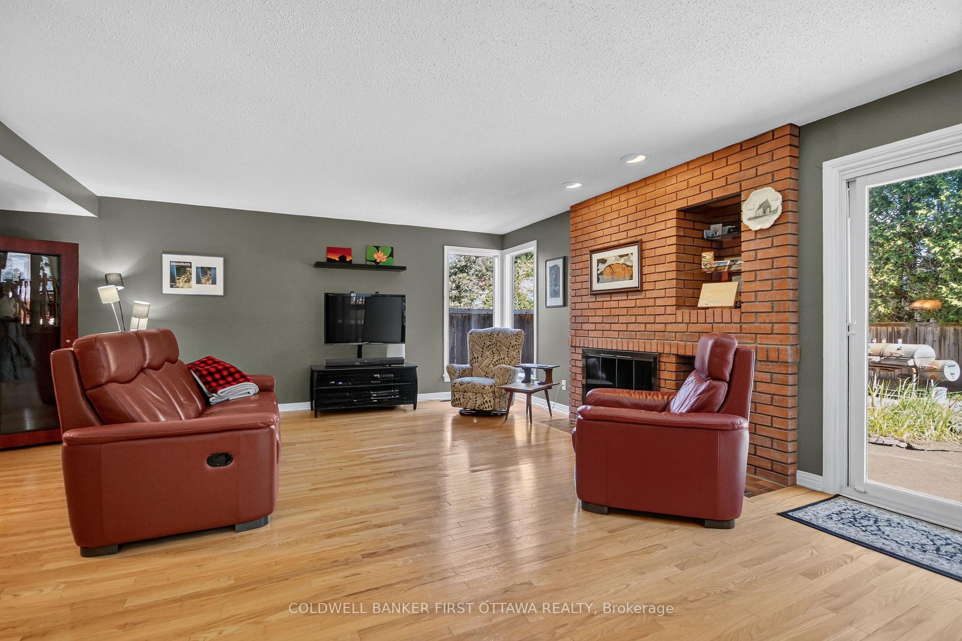 Photo 66 of 9 Foxrun Lane, Ottawa, Hunt Club — HOMEH