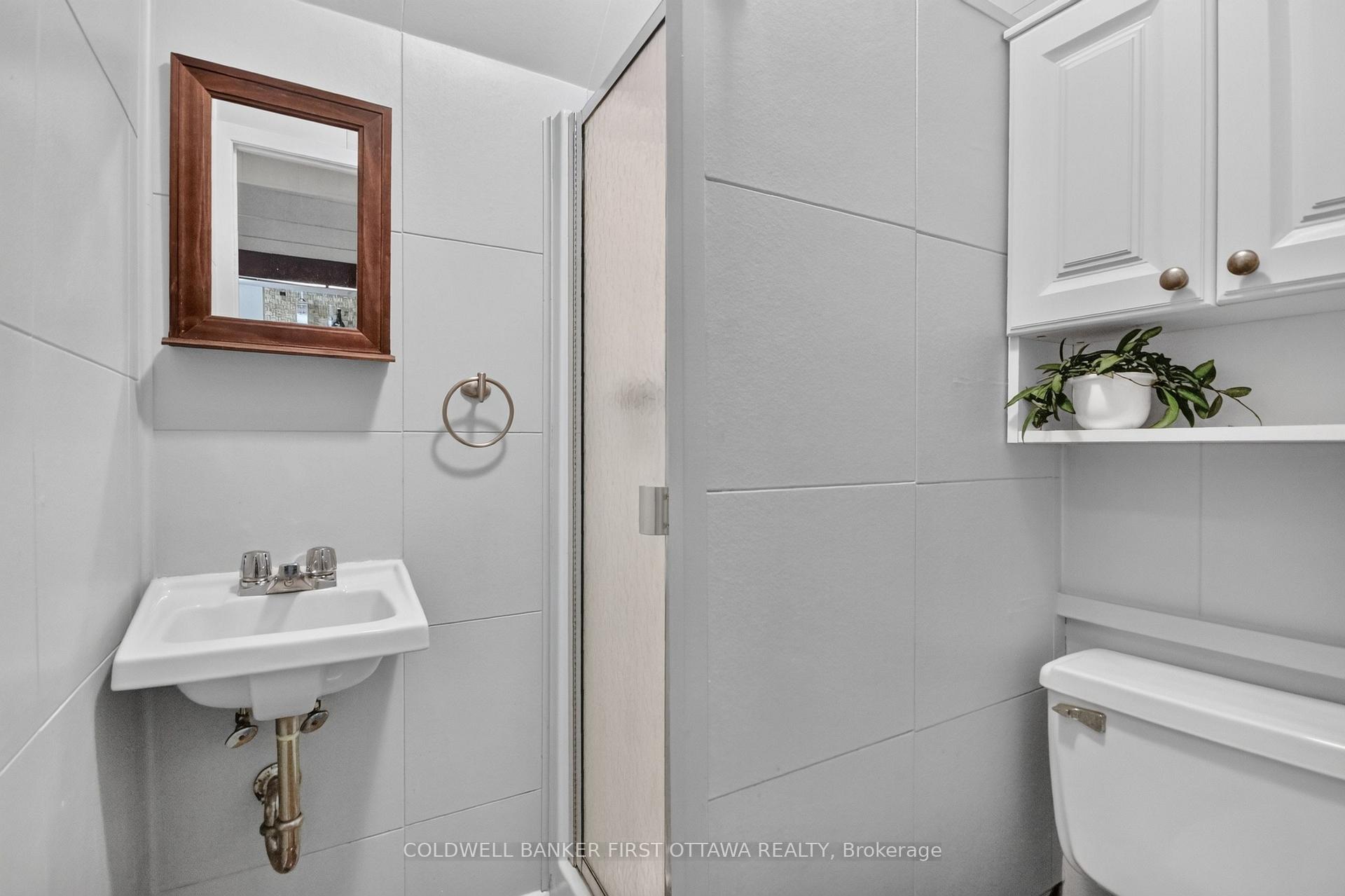 Photo 77 of 9 Foxrun Lane, Ottawa, Hunt Club — HOMEH