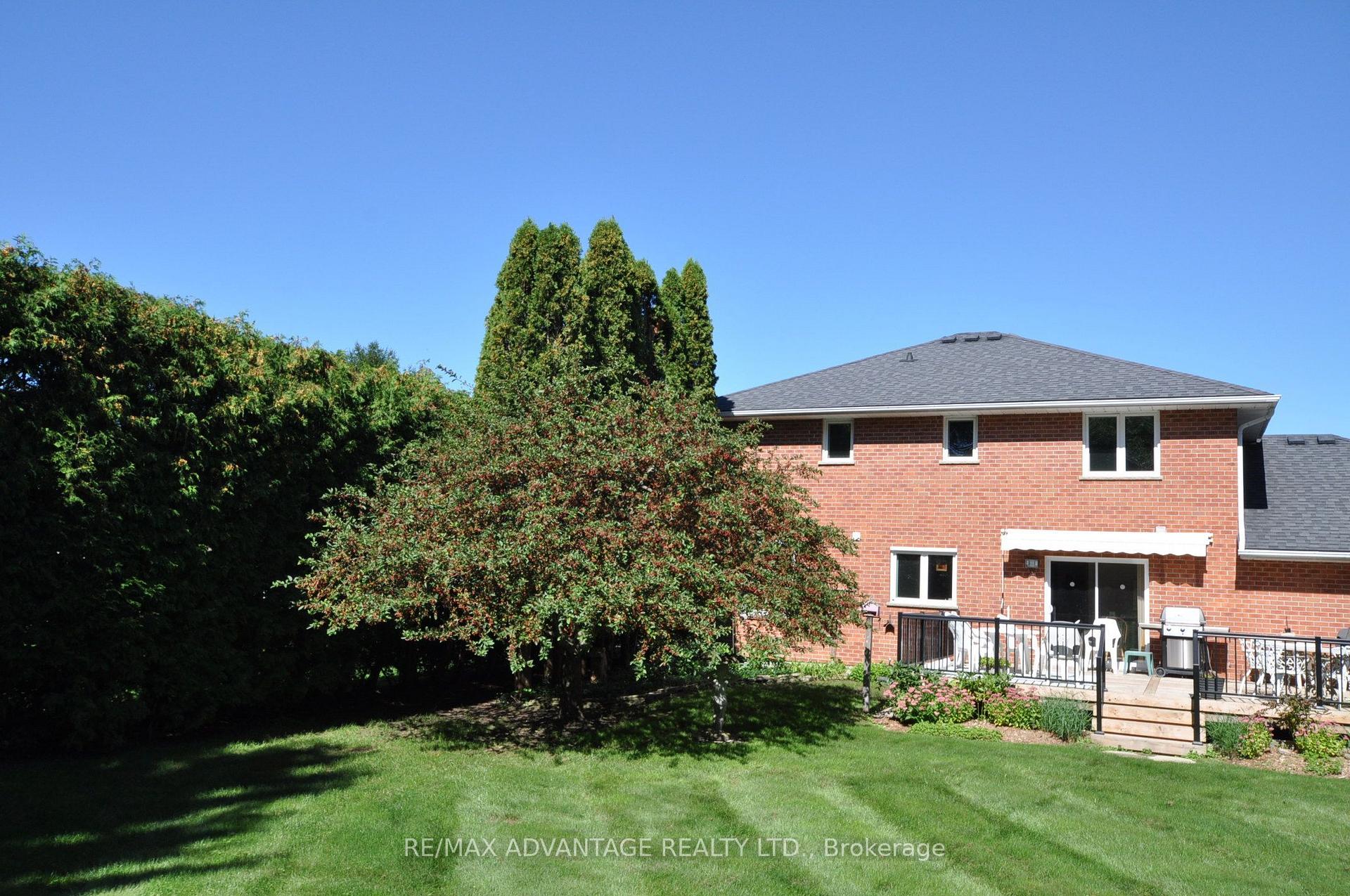 Photo 8 of 4 Croydon Drive, Middlesex Centre, Arva — HOMEH