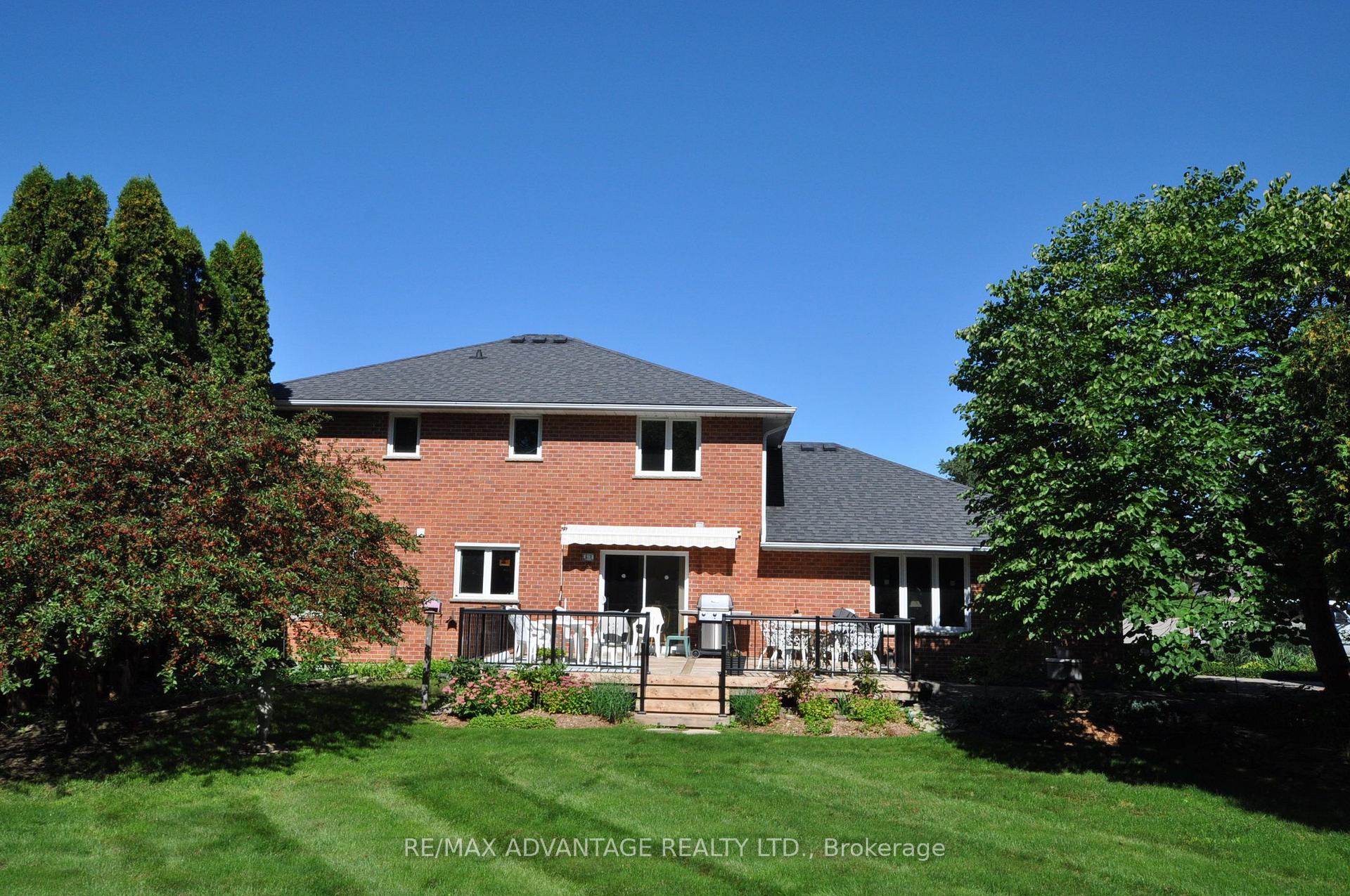 Photo 9 of 4 Croydon Drive, Middlesex Centre, Arva — HOMEH