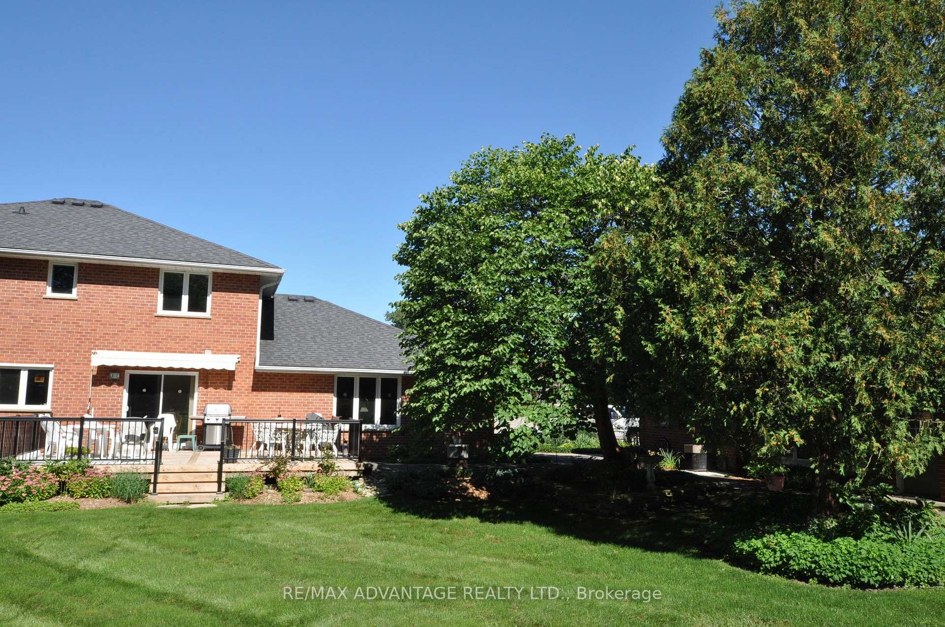 Photo 13 of 4 Croydon Drive, Middlesex Centre, Arva — HOMEH