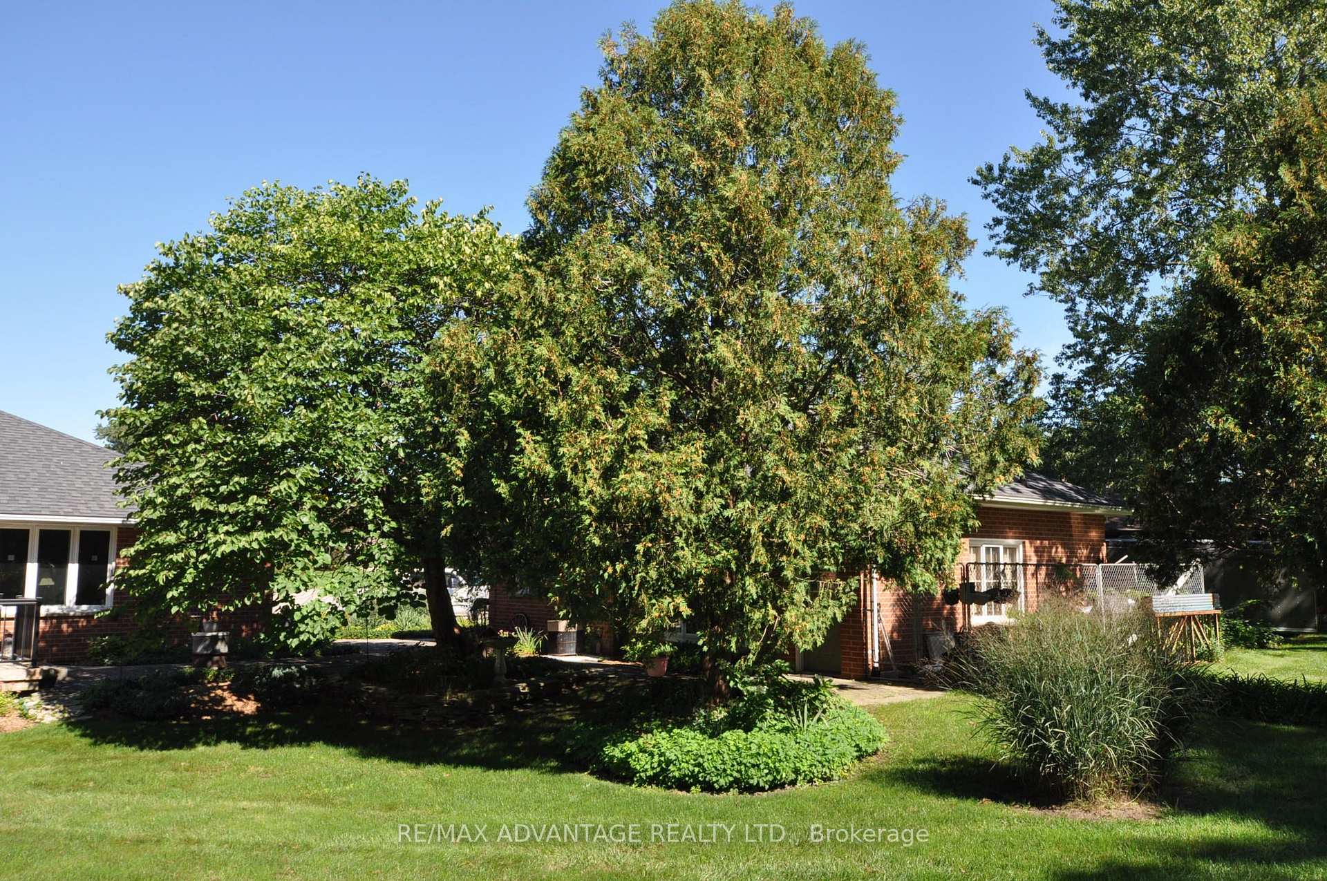 Photo 21 of 4 Croydon Drive, Middlesex Centre, Arva — HOMEH