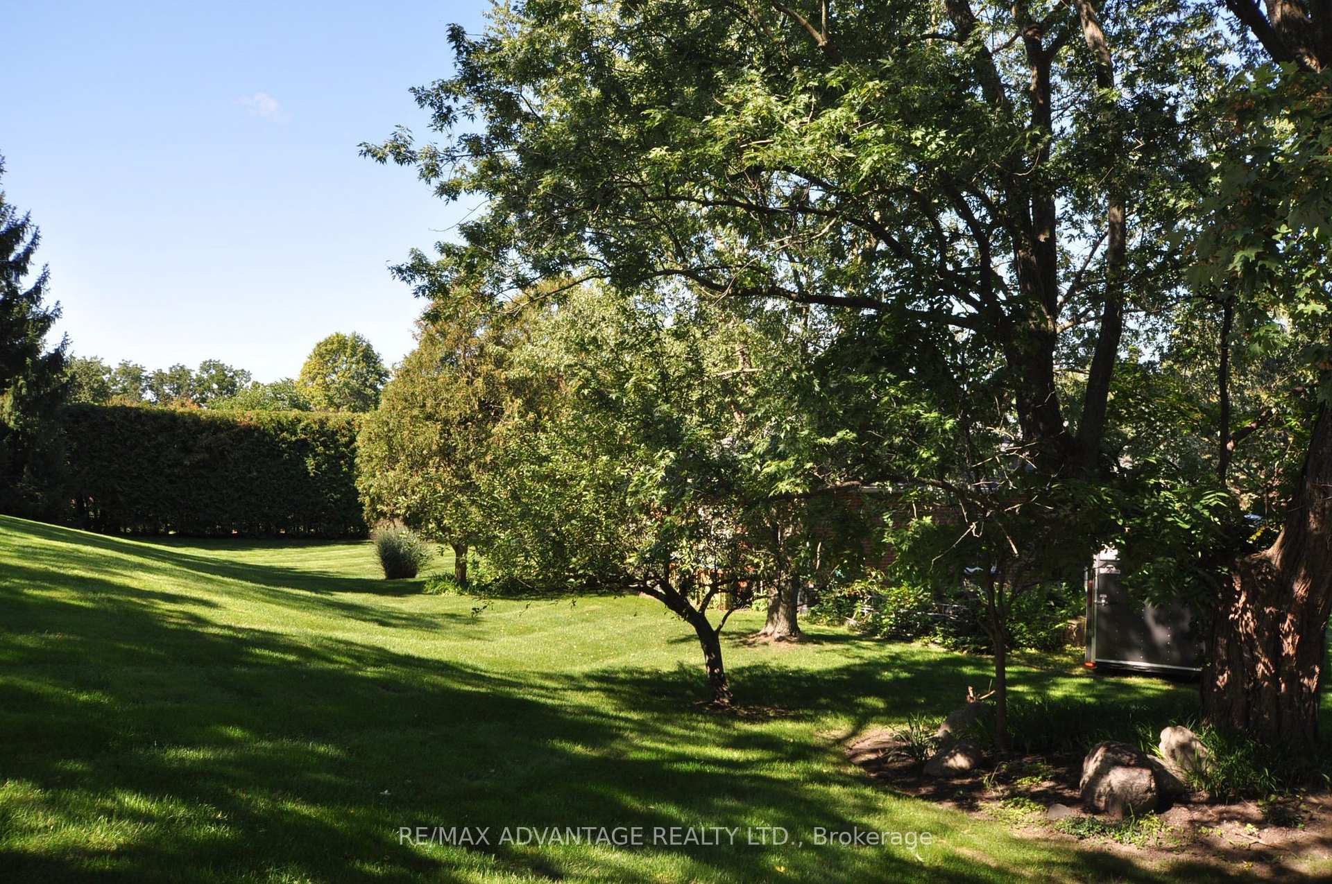 Photo 24 of 4 Croydon Drive, Middlesex Centre, Arva — HOMEH