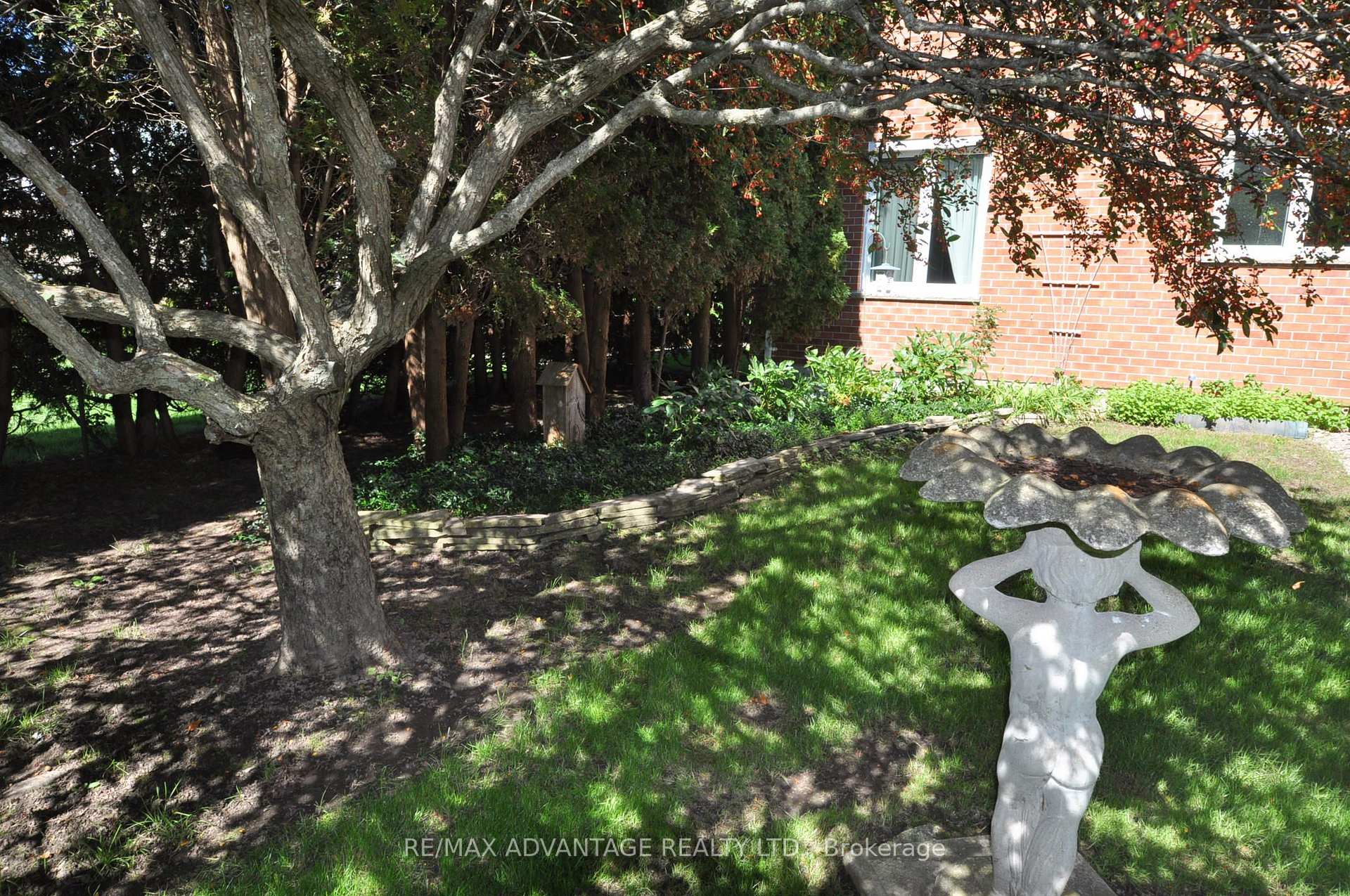 Photo 28 of 4 Croydon Drive, Middlesex Centre, Arva — HOMEH