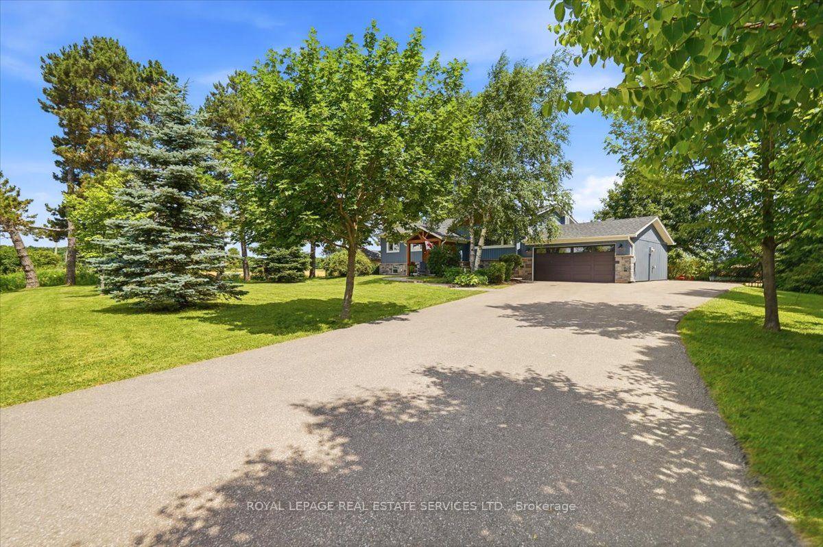 Photo 3 of 10767 Third Line, Halton Hills, Rural Esquesing — HOMEH
