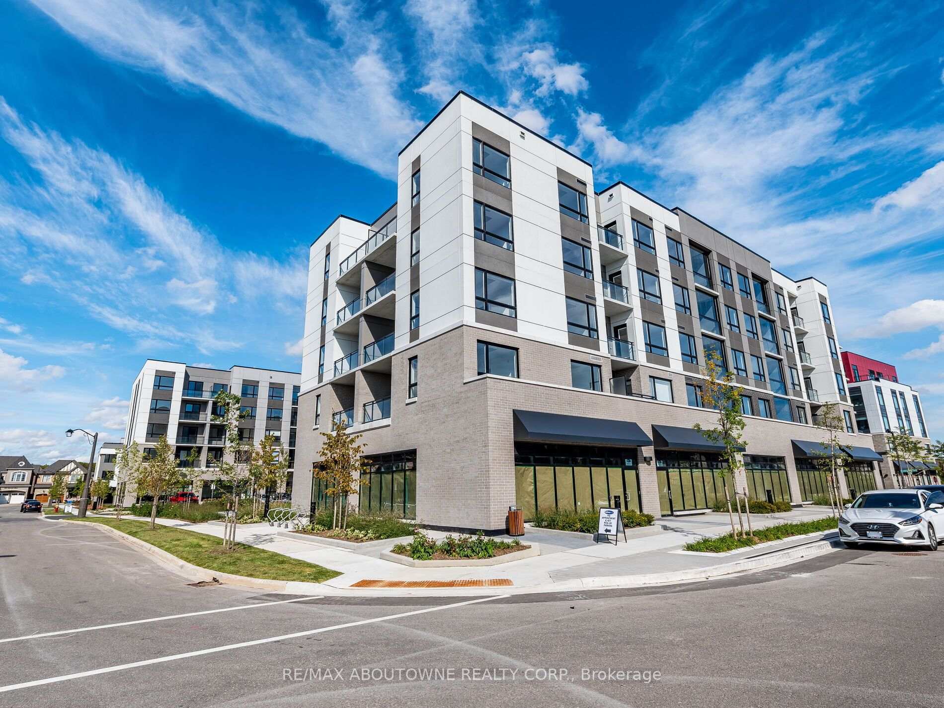 Photo 2 of Unit 308, 3250 Carding Mill Trail, Oakville, Glenorchy — HOMEH