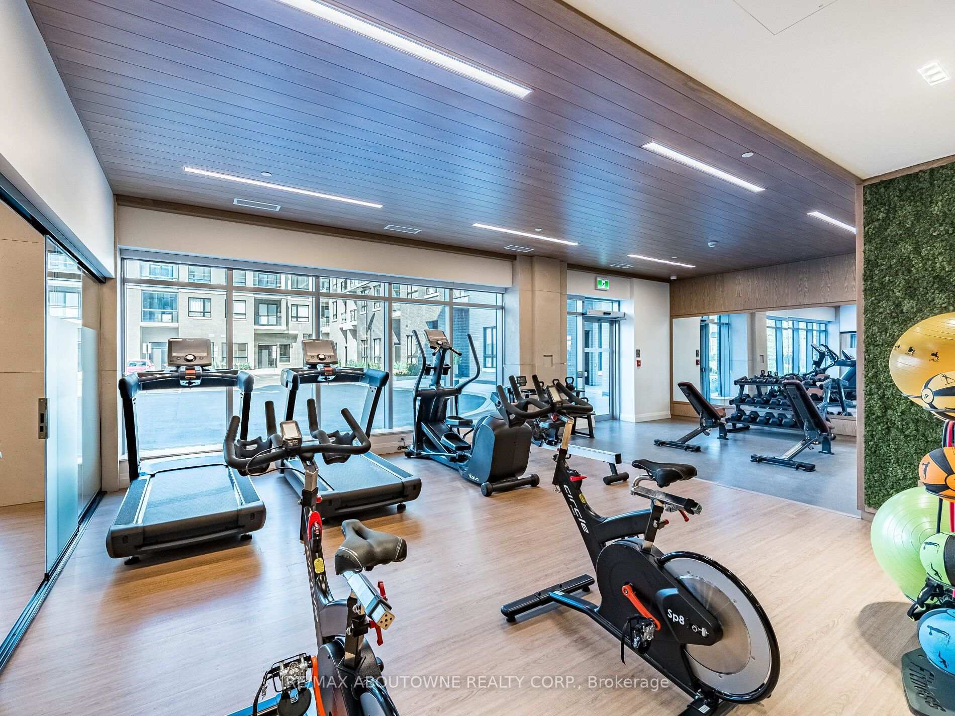 Photo 40 of Unit 308, 3250 Carding Mill Trail, Oakville, Glenorchy — HOMEH