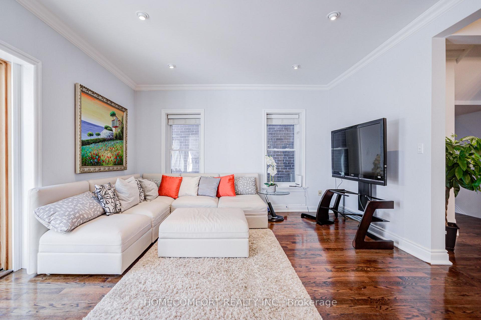 Photo 10 of 319 Rumsey Road, Toronto, Leaside — HOMEH