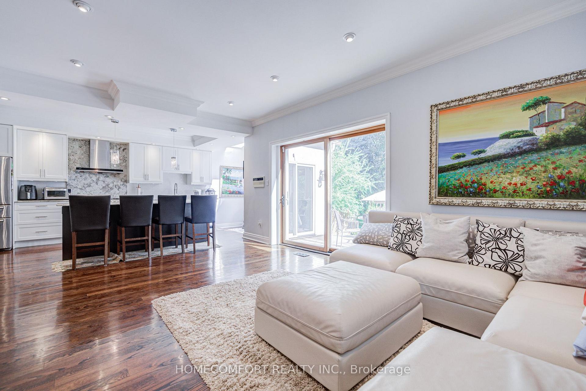 Photo 12 of 319 Rumsey Road, Toronto, Leaside — HOMEH