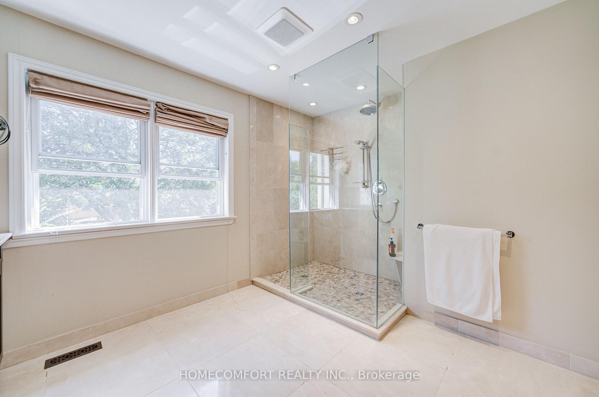 Photo 31 of 319 Rumsey Road, Toronto, Leaside — HOMEH