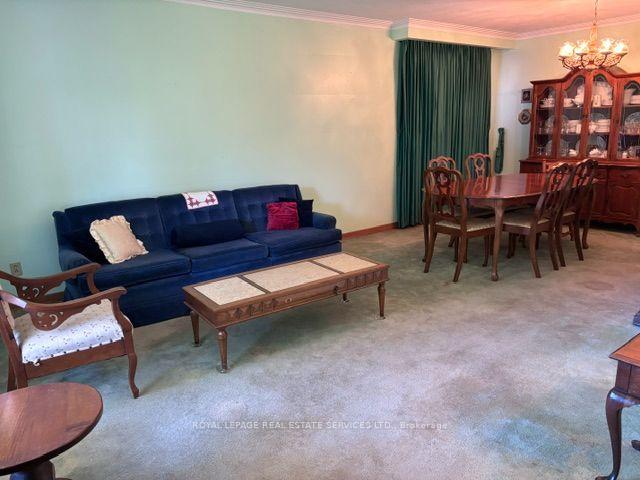 Photo 22 of 305 La Rose Avenue, Etobicoke, Willowridge-Martingrove-Richview — HOMEH