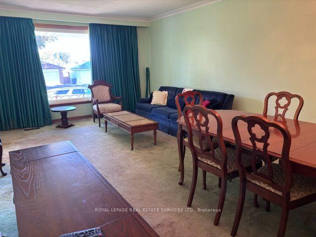 Photo 3 of 305 La Rose Avenue, Etobicoke, Willowridge-Martingrove-Richview — HOMEH