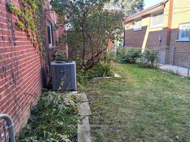 Photo 34 of 305 La Rose Avenue, Etobicoke, Willowridge-Martingrove-Richview — HOMEH