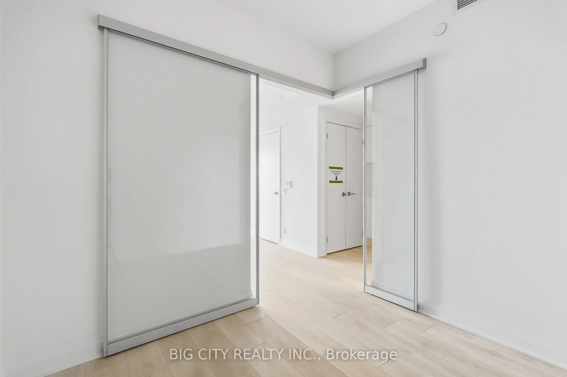 Photo 19 of Unit 1101, 25 Frederick Todd Way, Toronto, Thorncliffe Park — HOMEH