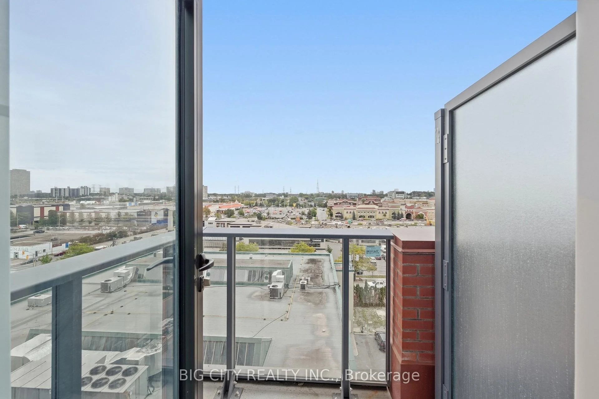 Photo 33 of Unit 1101, 25 Frederick Todd Way, Toronto, Thorncliffe Park — HOMEH