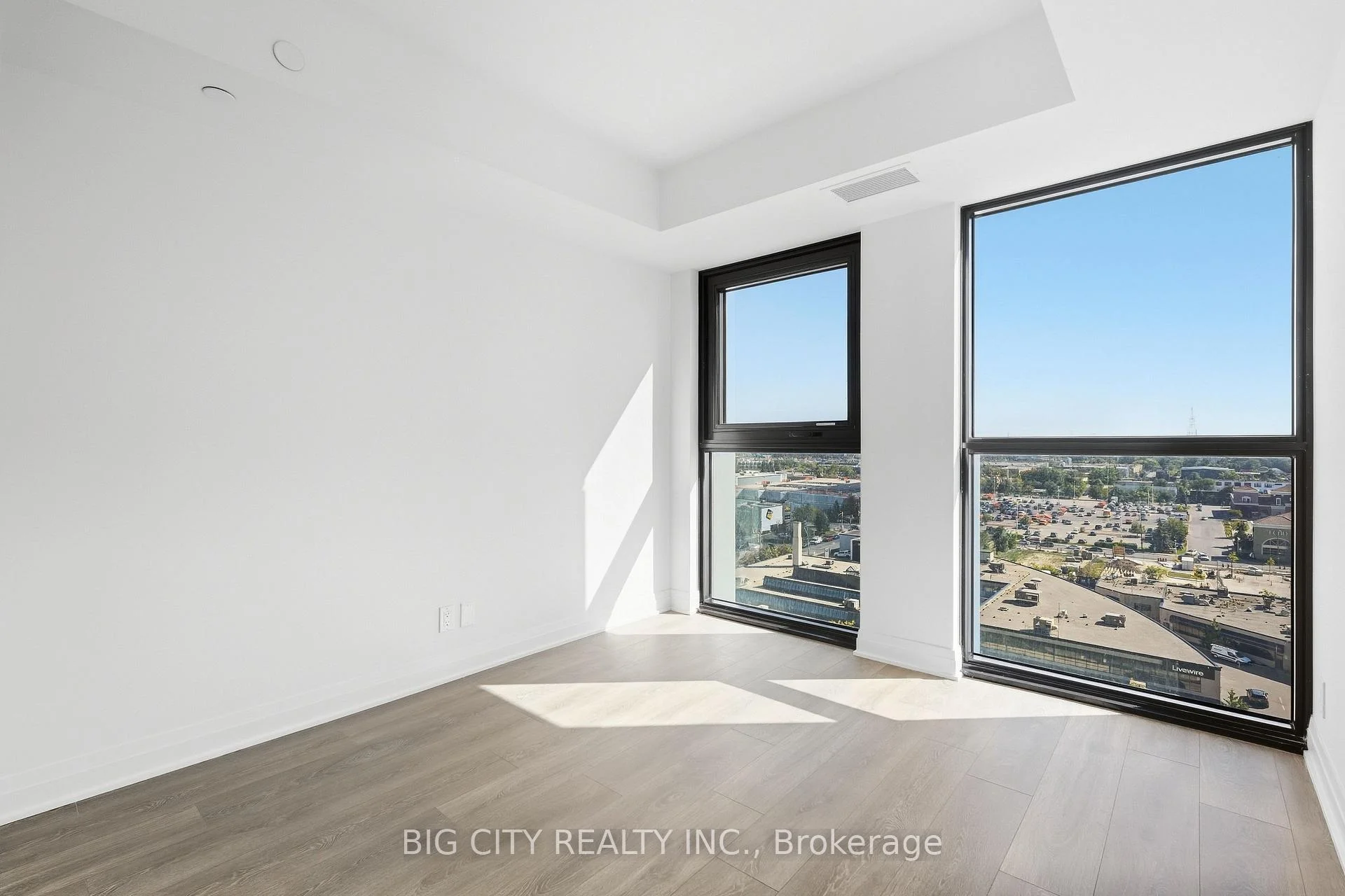 Photo 35 of Unit 1101, 25 Frederick Todd Way, Toronto, Thorncliffe Park — HOMEH