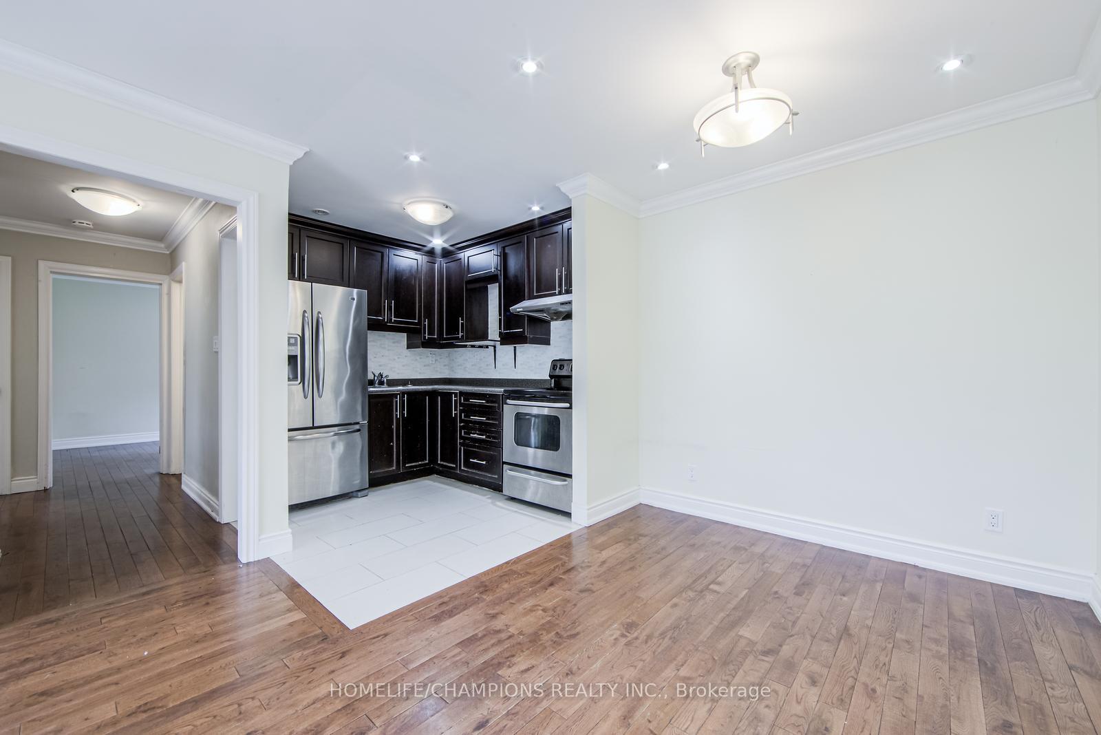 Photo 4 of 4300 Lawrence Avenue E, Scarborough, West Hill — HOMEH