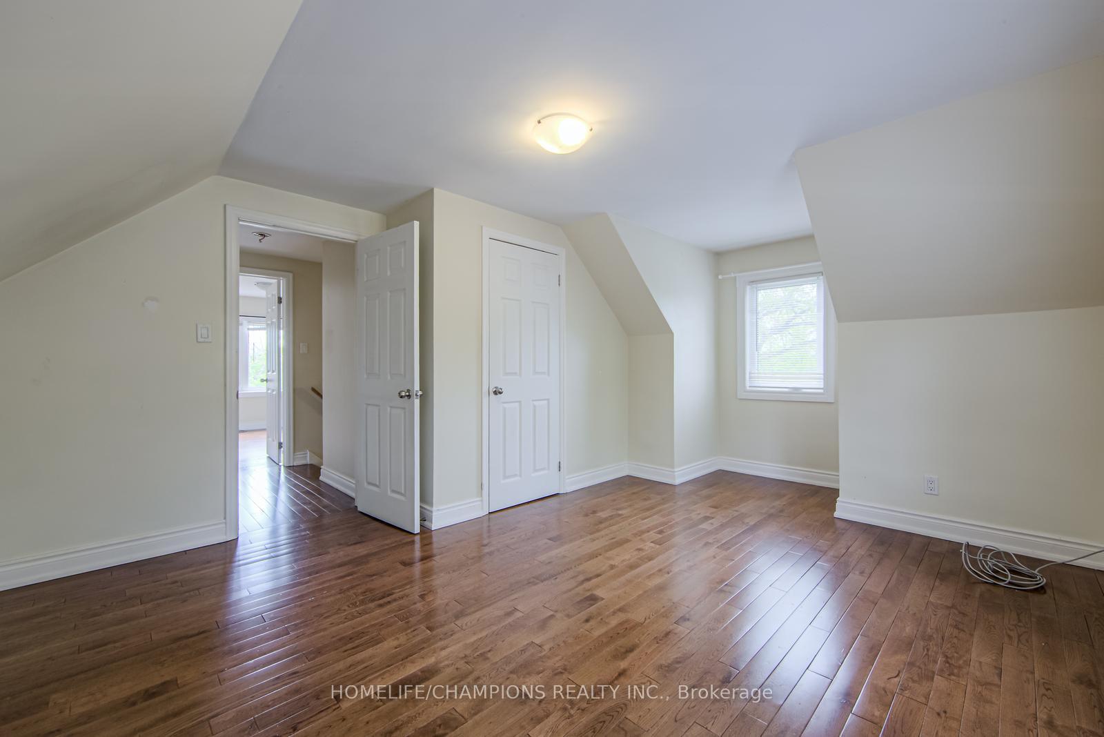 Photo 10 of 4300 Lawrence Avenue E, Scarborough, West Hill — HOMEH