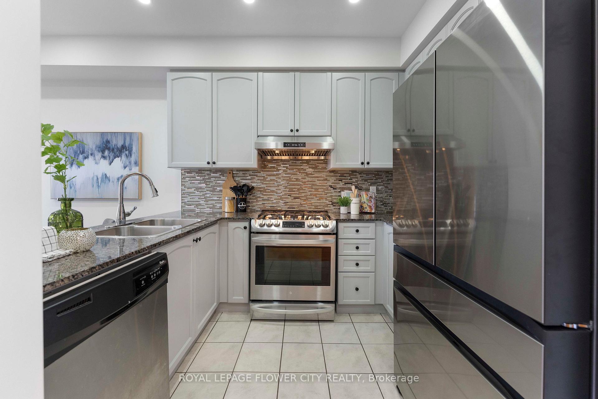 Photo 16 of 2761 William Jackson Drive, Pickering, Duffin Heights — HOMEH