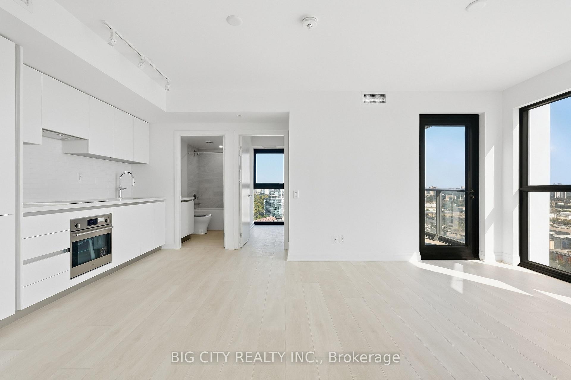 Photo 8 of Unit 1810, 25 Frederick Todd Way, Toronto, Thorncliffe Park — HOMEH