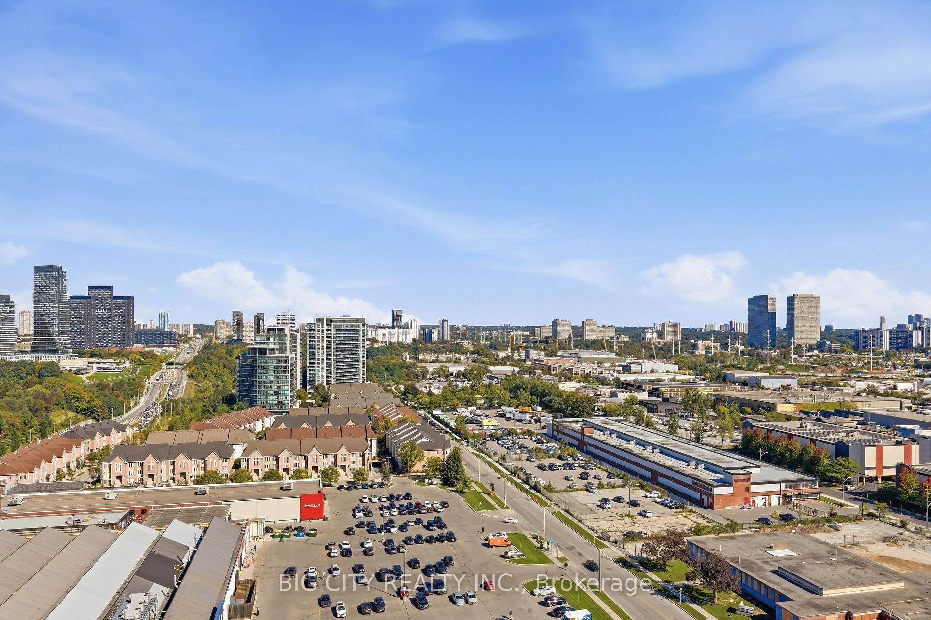 Photo 5 of Unit 1810, 25 Frederick Todd Way, Toronto, Thorncliffe Park — HOMEH