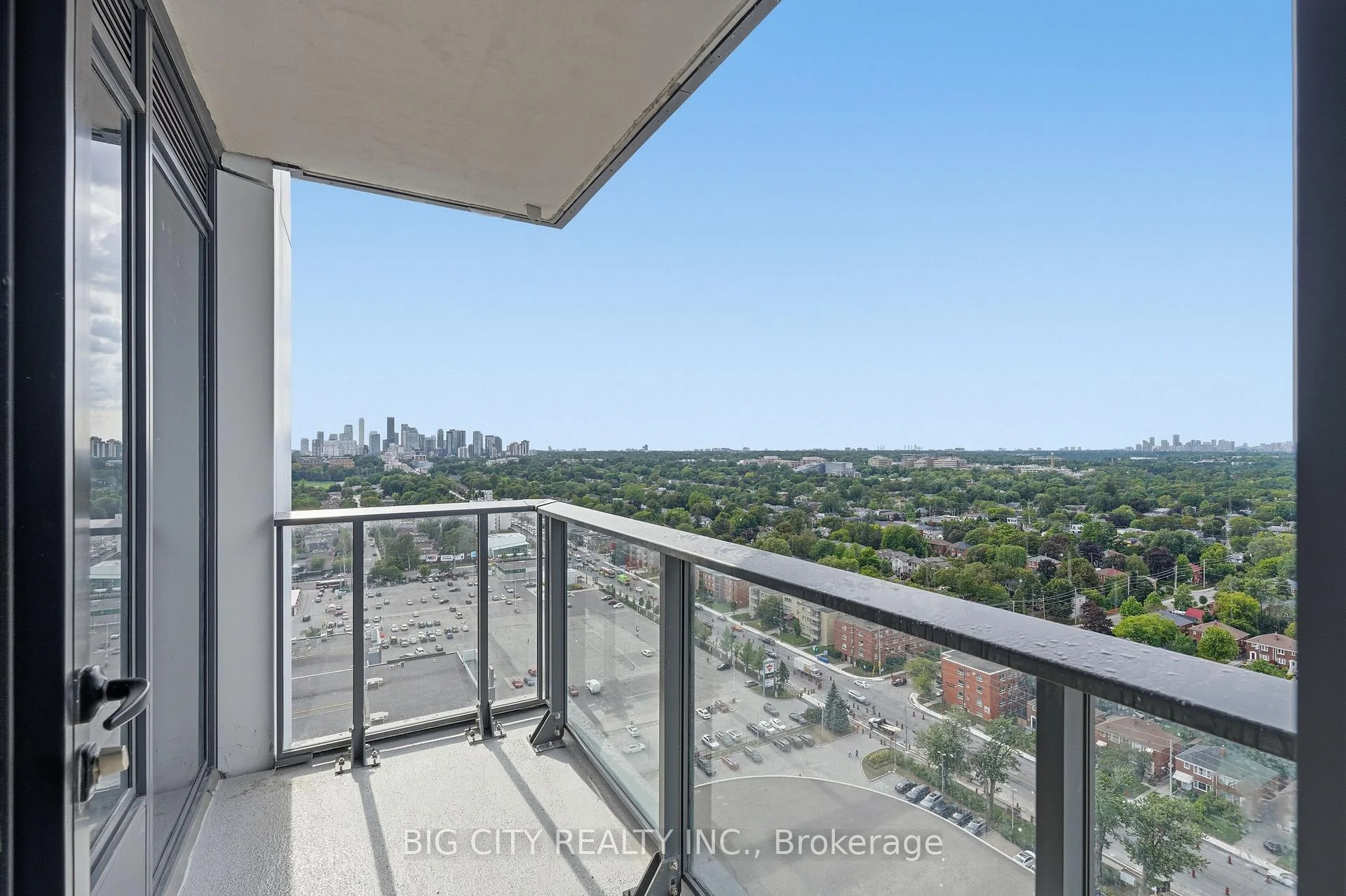 Photo 2 of Unit 1810, 25 Frederick Todd Way, Toronto, Thorncliffe Park — HOMEH