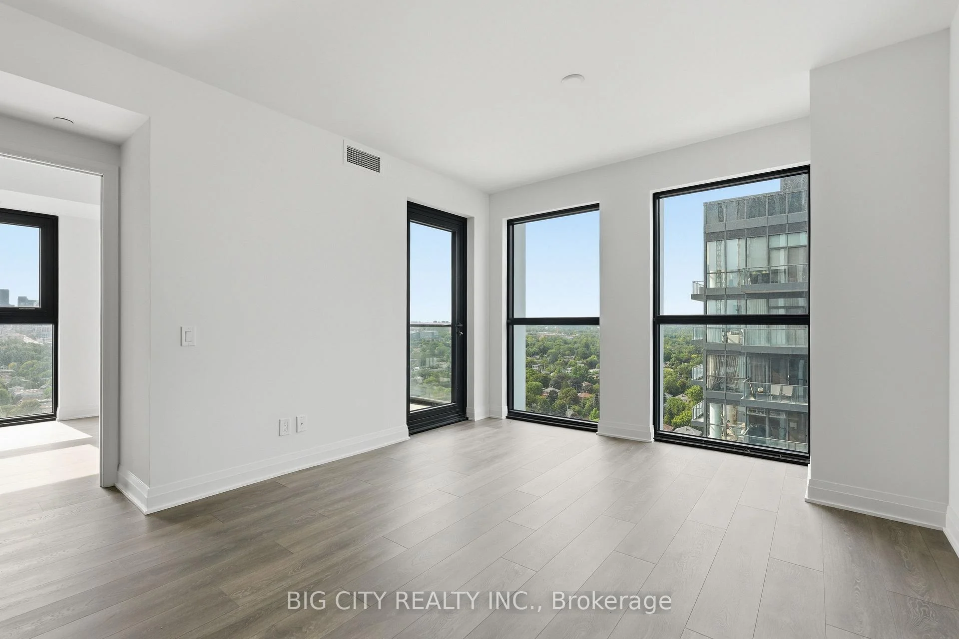 Photo 6 of Unit 1810, 25 Frederick Todd Way, Toronto, Thorncliffe Park — HOMEH