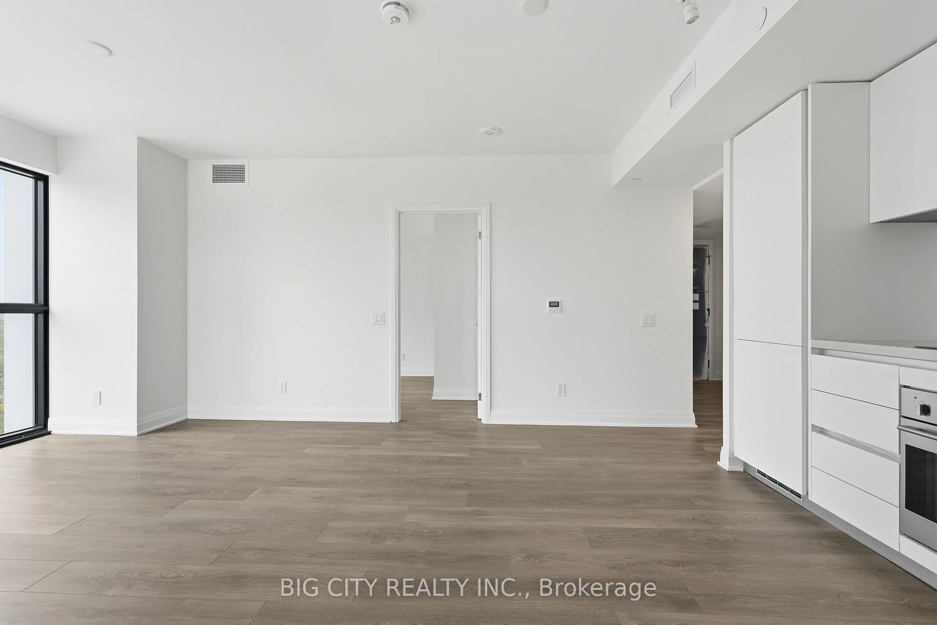 Photo 15 of Unit 1810, 25 Frederick Todd Way, Toronto, Thorncliffe Park — HOMEH