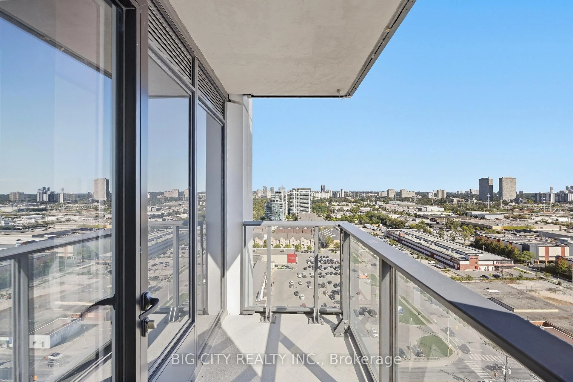 Photo 39 of Unit 1810, 25 Frederick Todd Way, Toronto, Thorncliffe Park — HOMEH