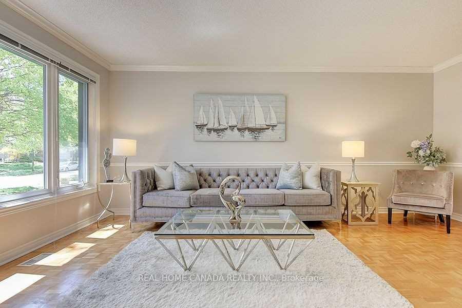 Photo 7 of 2197 Dunedin Road, Oakville, Ford — HOMEH
