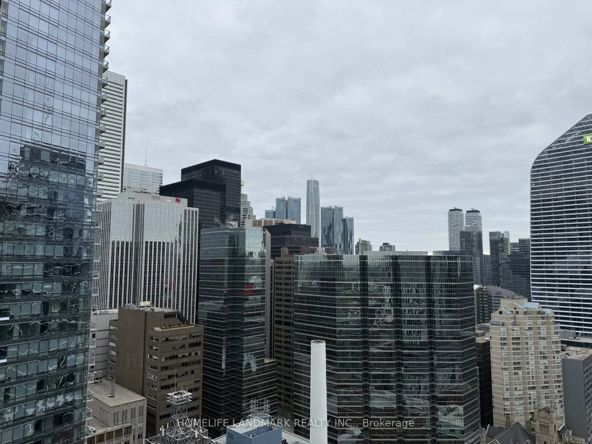 Photo 25 of Unit 3303, 126 Simcoe Street, Toronto, Waterfront Communities — HOMEH
