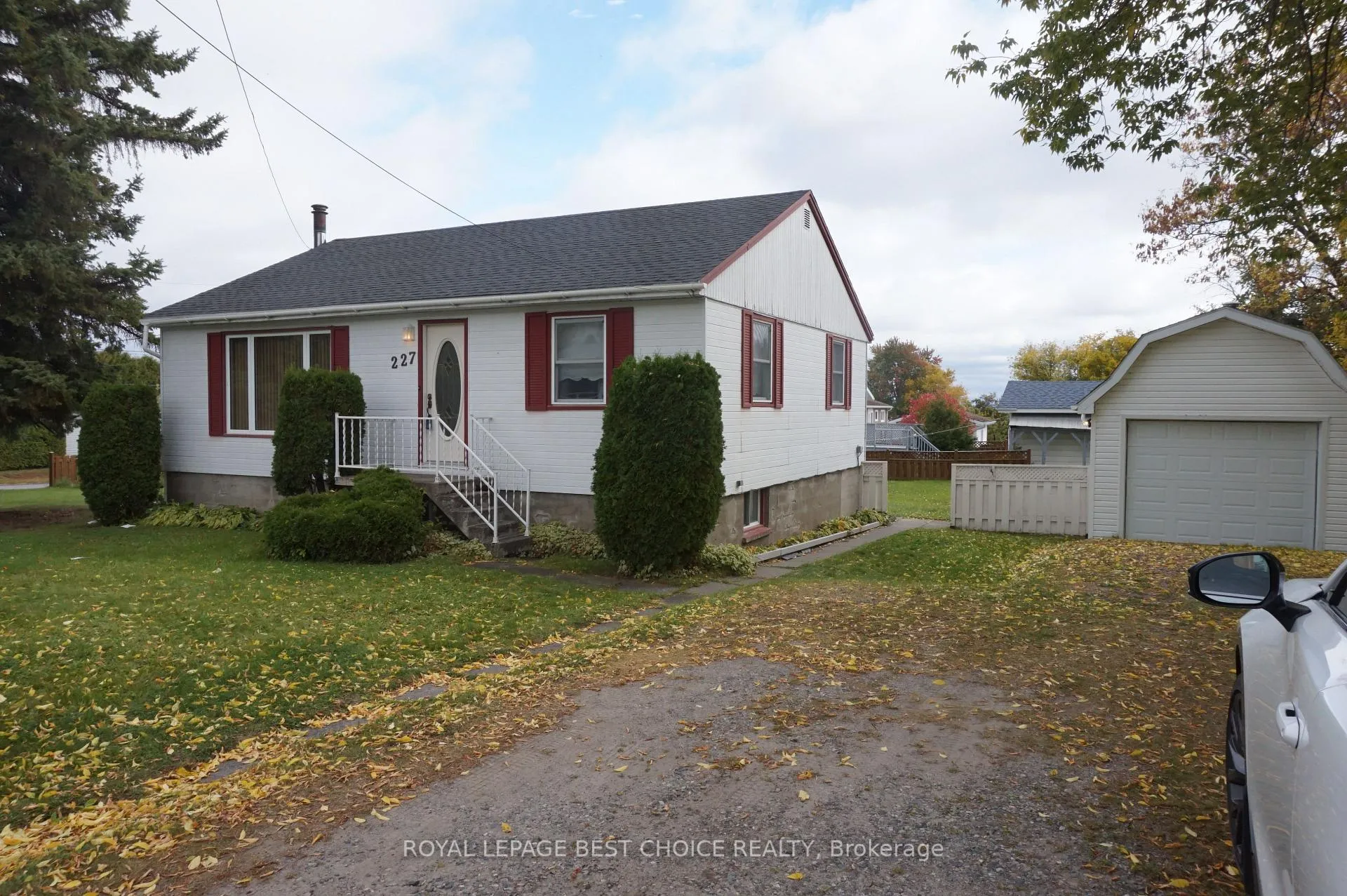 Front of 277 Meridian Avenue