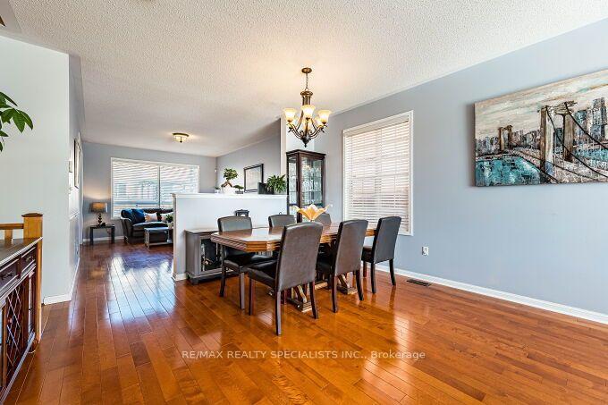 Photo 10 of 154 Valleyway Drive, Brampton, Credit Valley — HOMEH