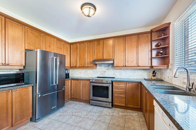 Photo 20 of 154 Valleyway Drive, Brampton, Credit Valley — HOMEH