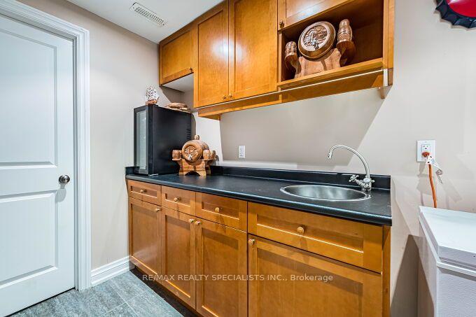 Photo 39 of 154 Valleyway Drive, Brampton, Credit Valley — HOMEH