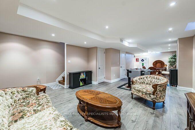 Photo 43 of 154 Valleyway Drive, Brampton, Credit Valley — HOMEH