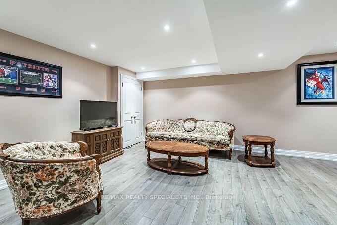 Photo 44 of 154 Valleyway Drive, Brampton, Credit Valley — HOMEH