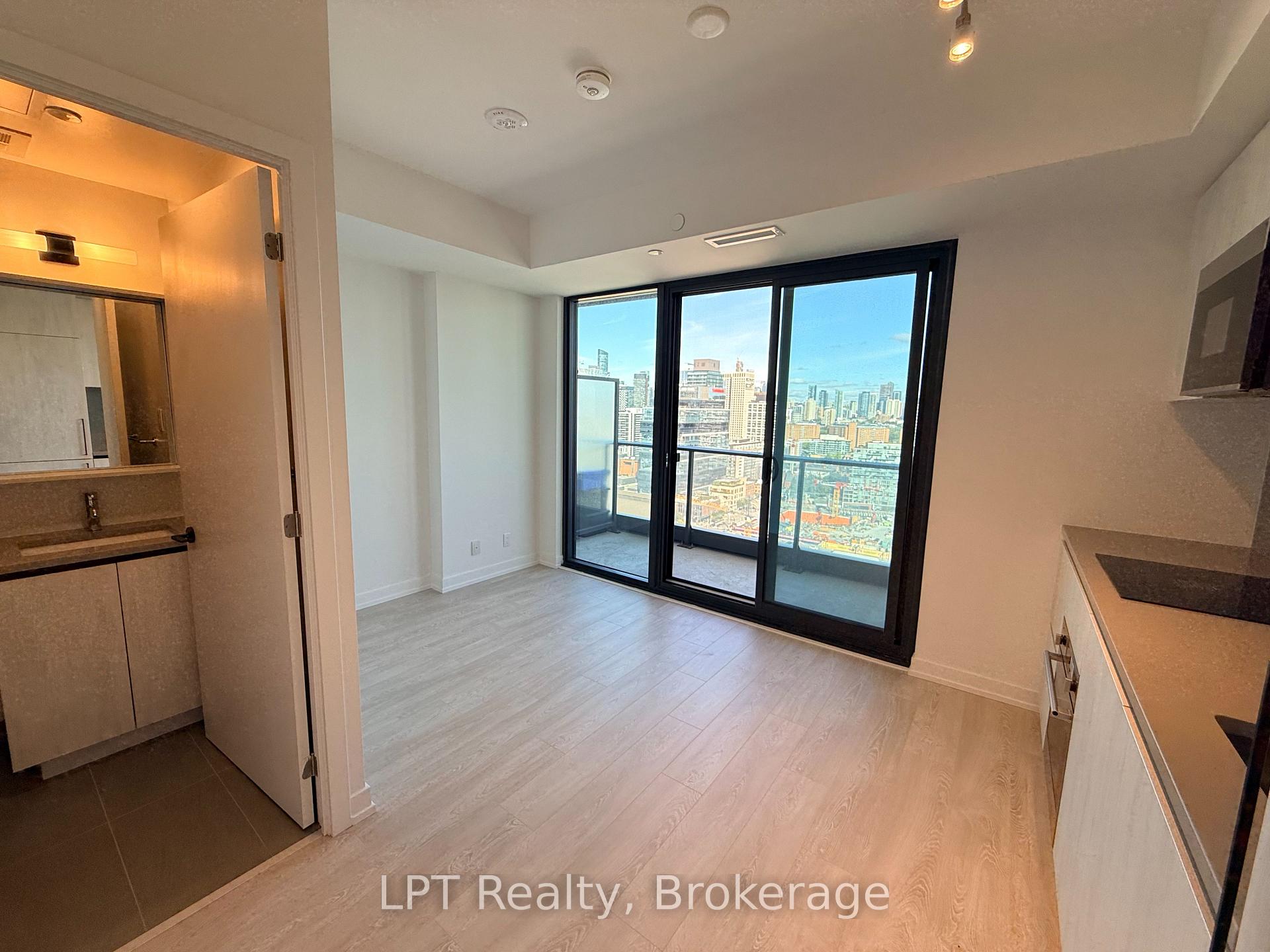 Photo 4 of Unit 2409, 35 Parliament Street, Toronto, Waterfront Communities — HOMEH