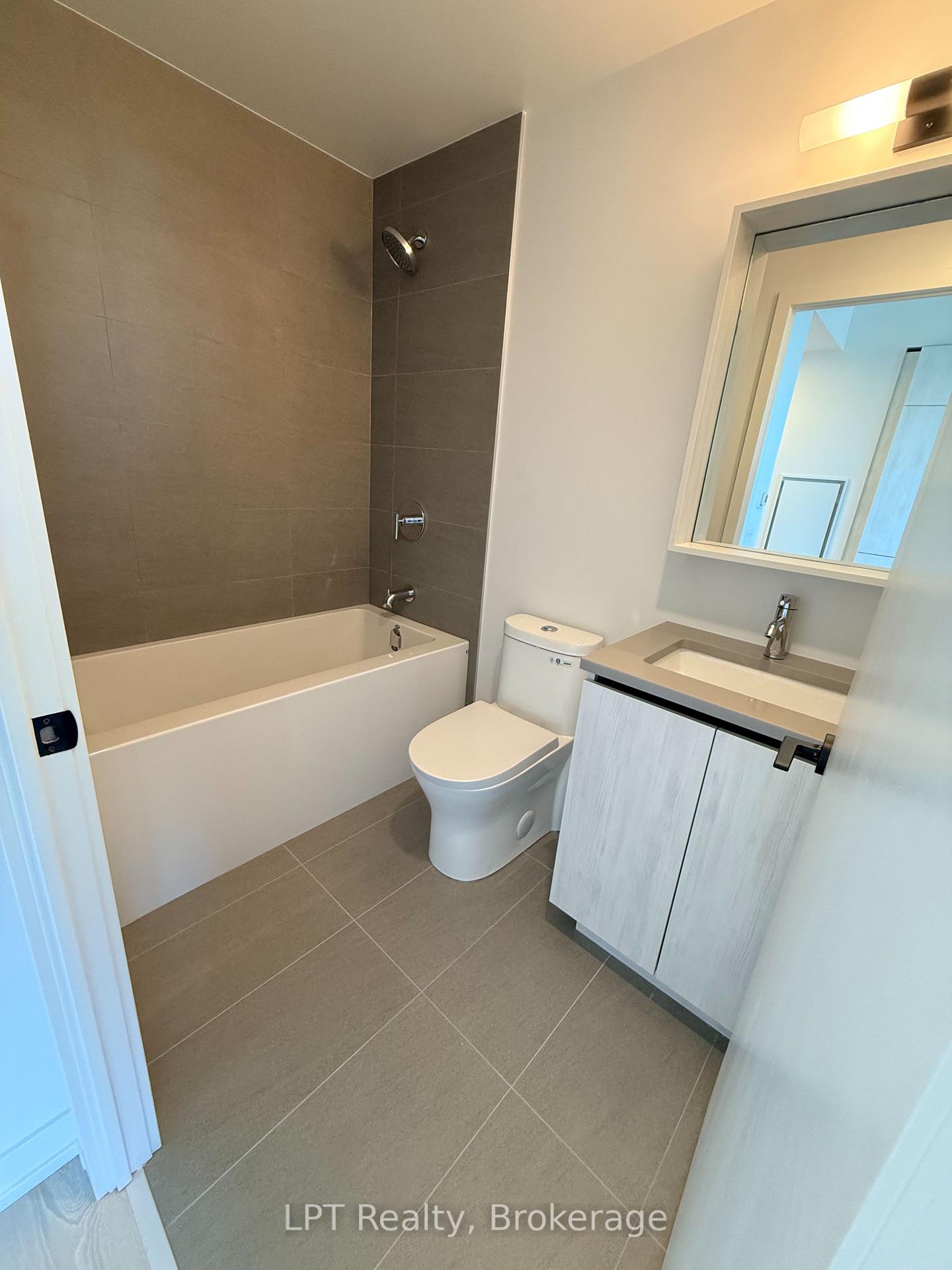 Photo 8 of Unit 2409, 35 Parliament Street, Toronto, Waterfront Communities — HOMEH