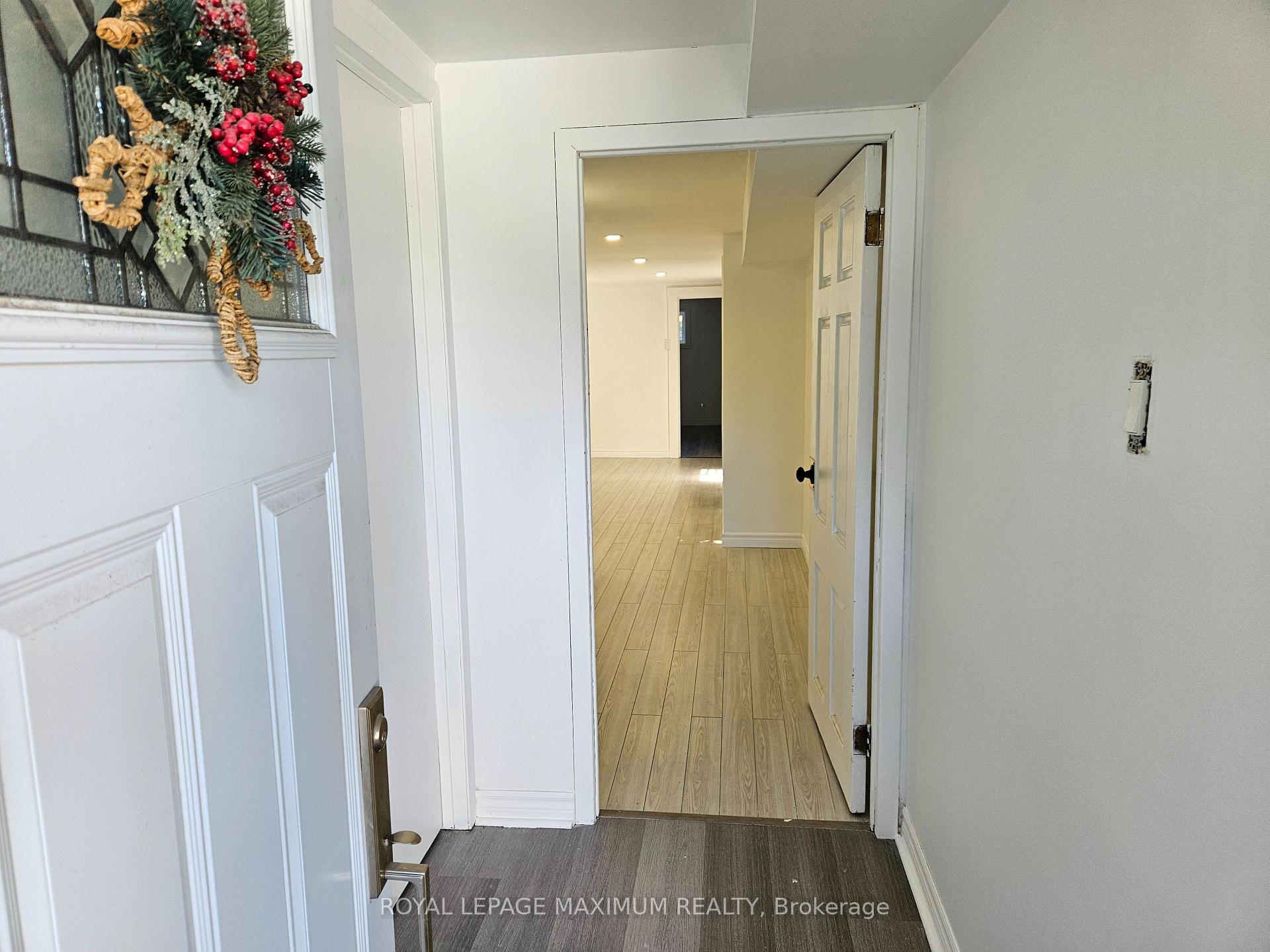 Photo 6 of 21 Darnborough Way, Scarborough, L'Amoreaux — HOMEH