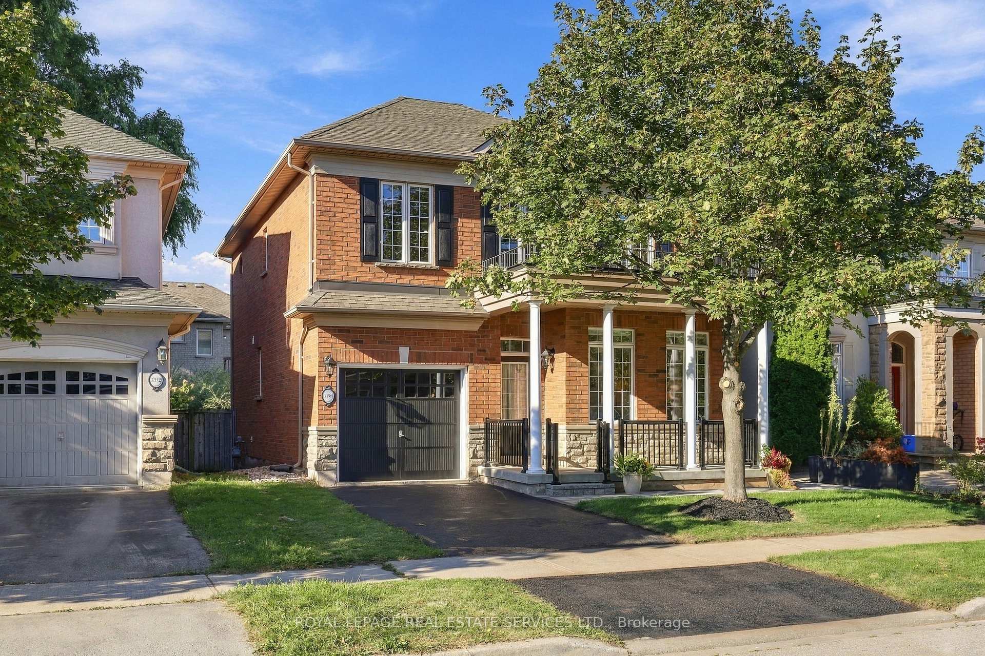 Photo 2 of 3396 Hayhurst Crescent, Oakville, Bronte — HOMEH