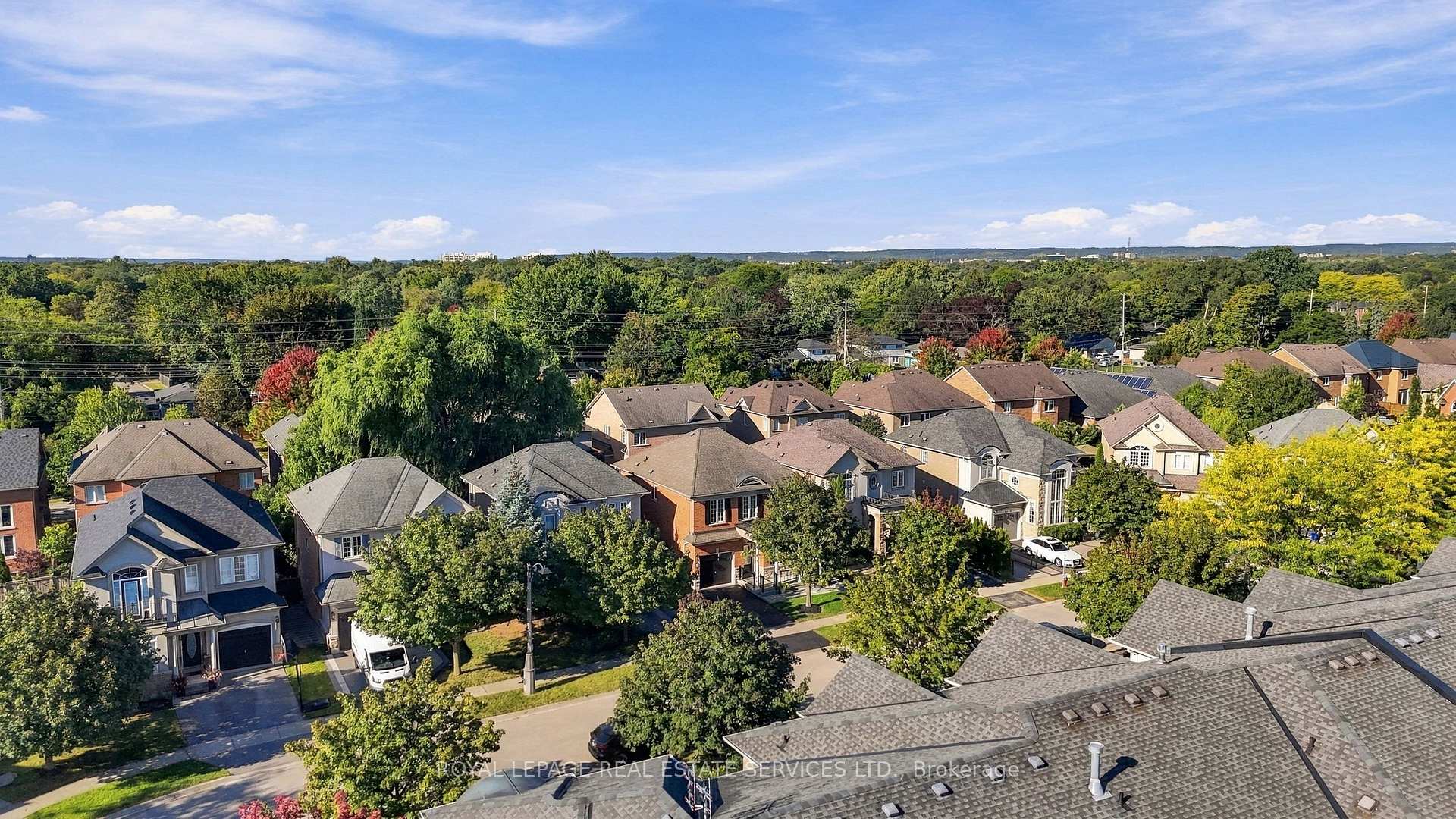 Photo 5 of 3396 Hayhurst Crescent, Oakville, Bronte — HOMEH