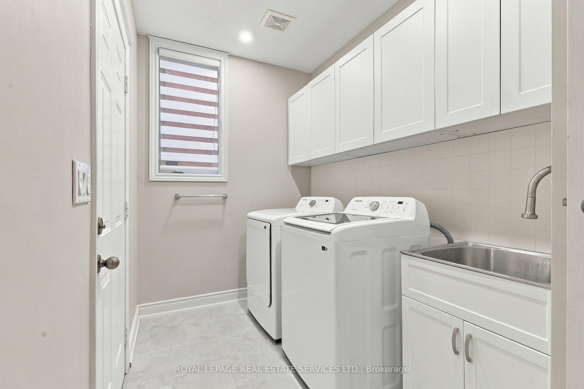 Photo 10 of 3396 Hayhurst Crescent, Oakville, Bronte — HOMEH