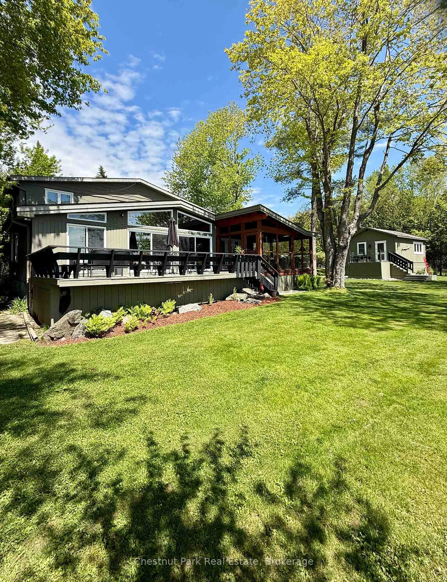 Photo 2 of 1006 Bailey Lane, Bracebridge, Muskoka (N) — HOMEH