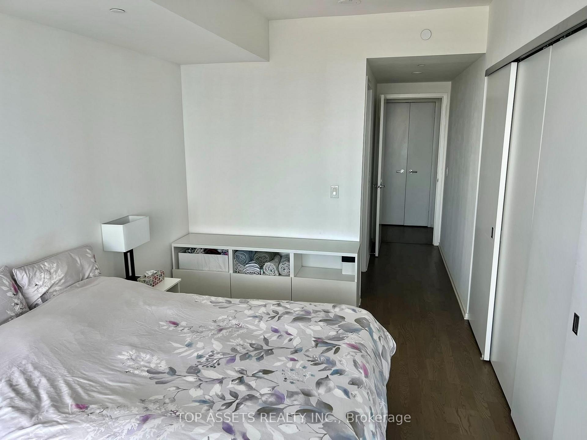 Photo 10 of Unit 4409, 1 Bloor Street E, Toronto, Church-Yonge Corridor — HOMEH