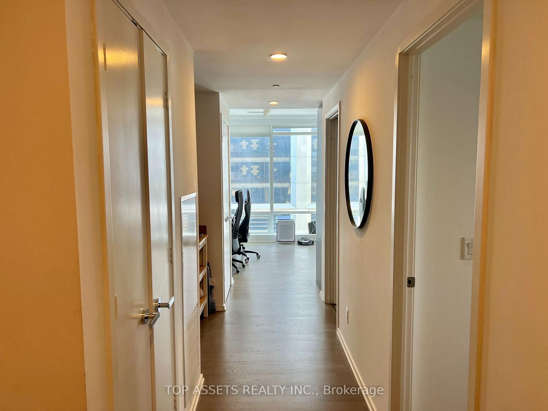 Photo 11 of Unit 4409, 1 Bloor Street E, Toronto, Church-Yonge Corridor — HOMEH