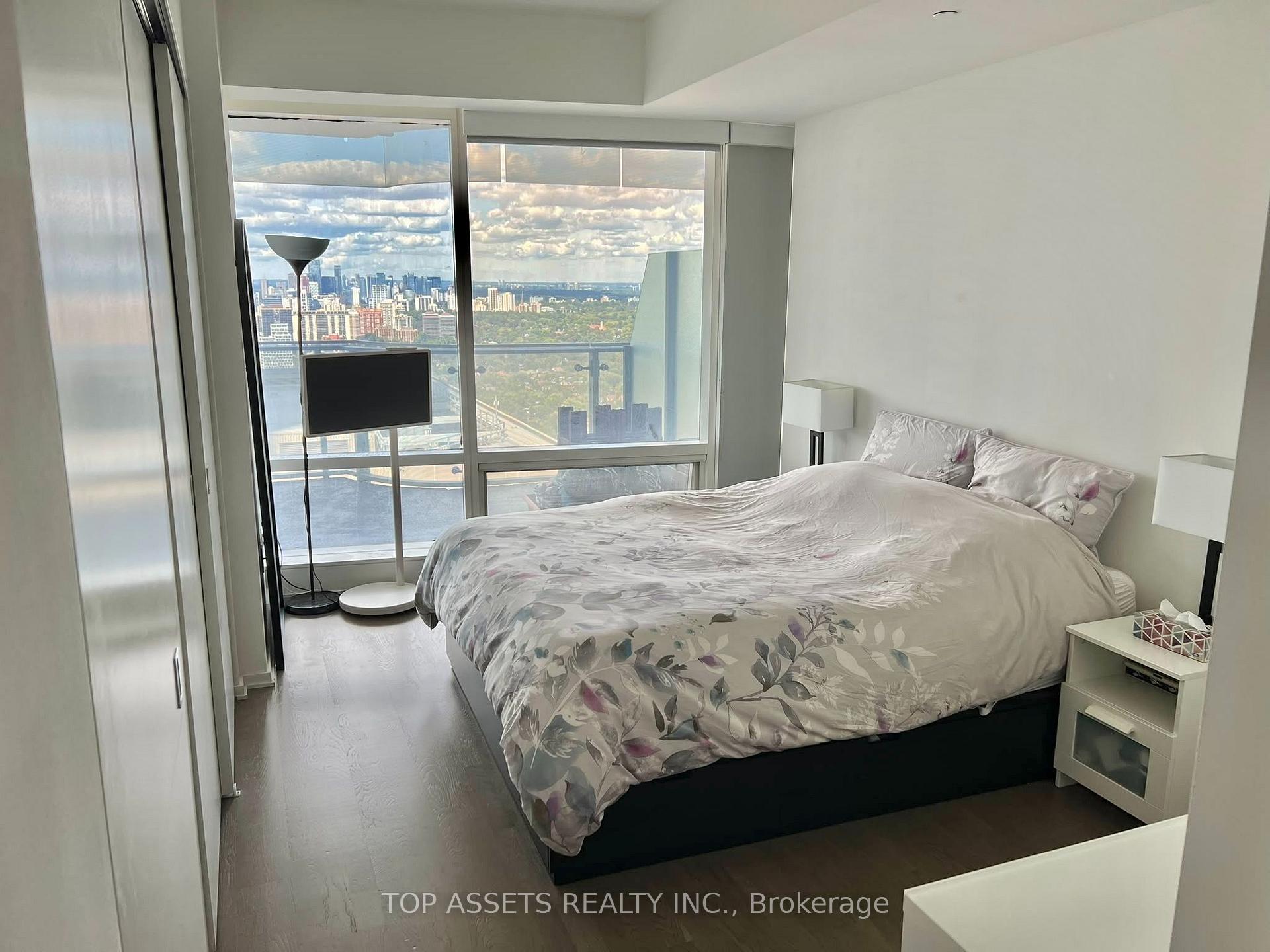 Photo 17 of Unit 4409, 1 Bloor Street E, Toronto, Church-Yonge Corridor — HOMEH