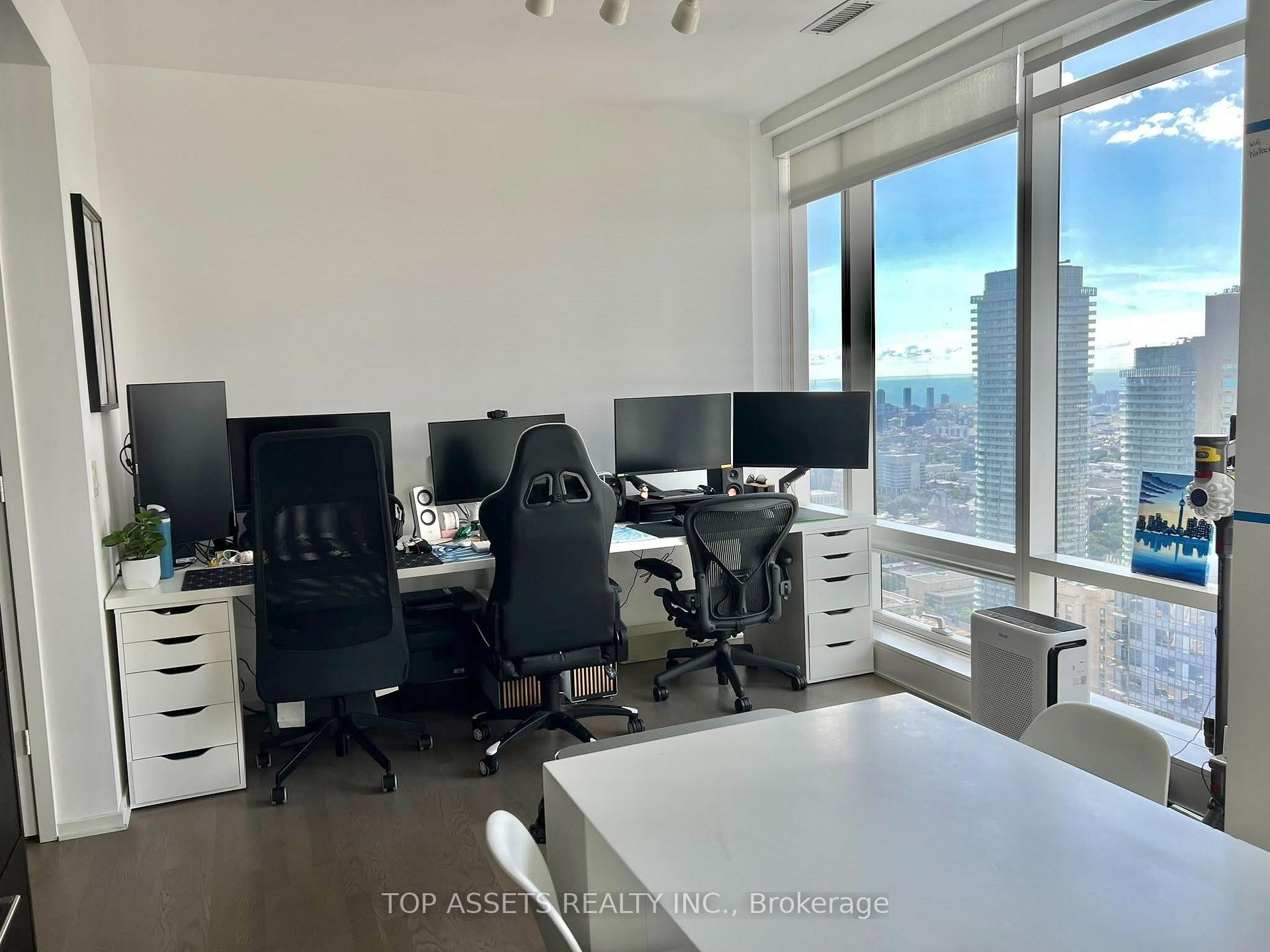Photo 22 of Unit 4409, 1 Bloor Street E, Toronto, Church-Yonge Corridor — HOMEH